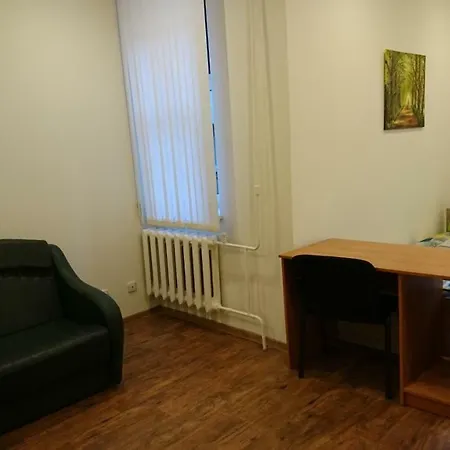 Terbatas 6/8 Guest house
